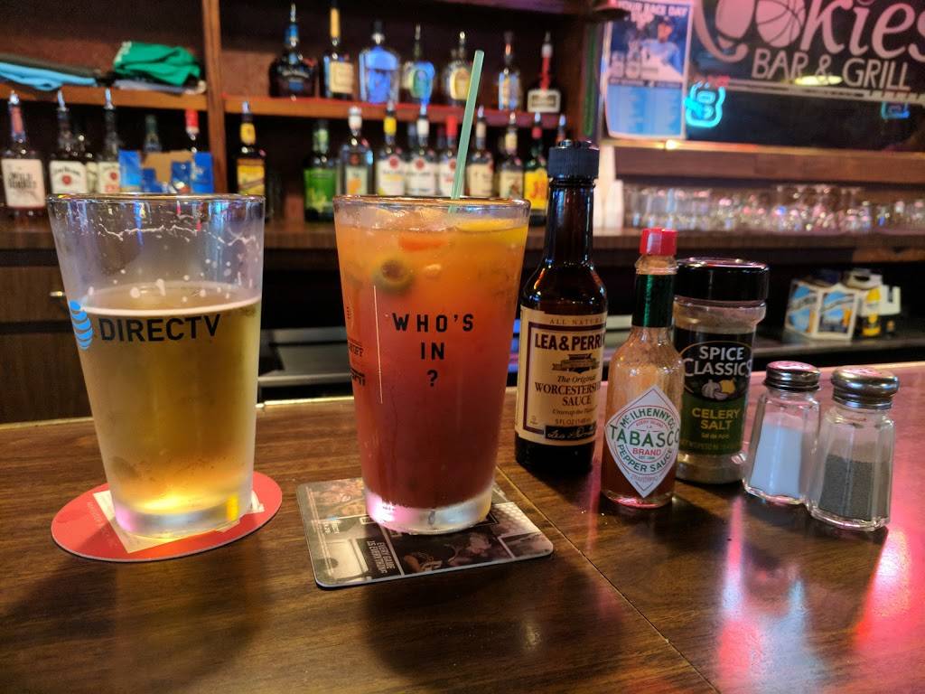 Rookies | restaurant | 6825 Parker Rd, Florissant, MO 63033, USA | 3147419744 OR +1 314-741-9744