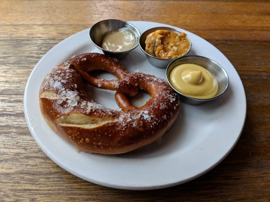 Stammtisch | restaurant | 401 NE 28th Ave, Portland, OR 97232, USA | 5032067983 OR +1 503-206-7983