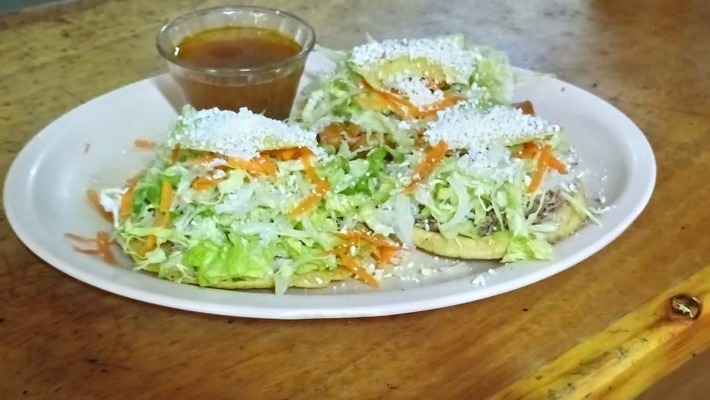 El Tejabán Cenaduria | restaurant | Calle Diez 470_A, Zona Centro, 22800 Ensenada, B.C., Mexico | 016461759510 OR +52 646 175 9510