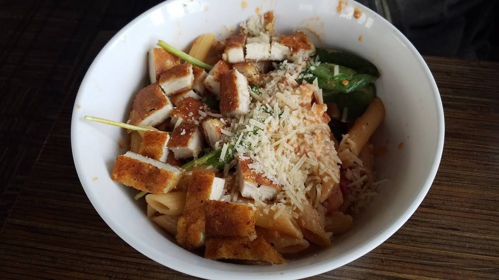 Noodles and Company | restaurant | 15575 Hall Rd, Macomb, MI 48044, USA | 5864883628 OR +1 586-488-3628