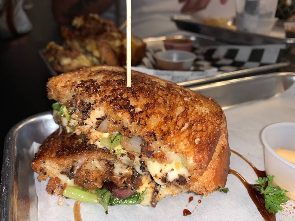 Grilled Cheese Gallery | restaurant | 16 Cathedral Pl, St. Augustine, FL 32084, USA | 9047707973 OR +1 904-770-7973