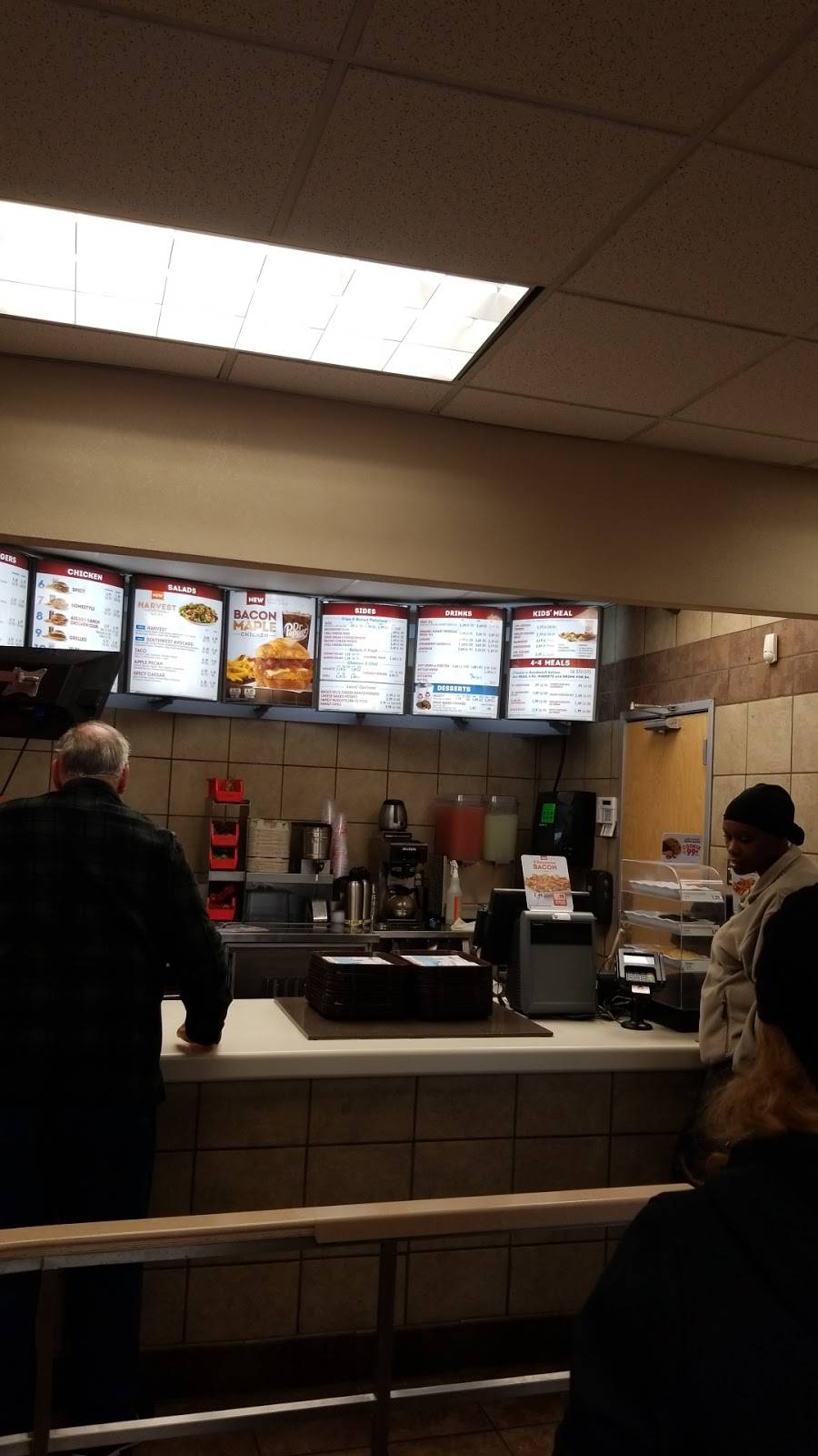 Wendys | restaurant | 225 N Dixie Blvd, Radcliff, KY 40160, USA | 2703516780 OR +1 270-351-6780