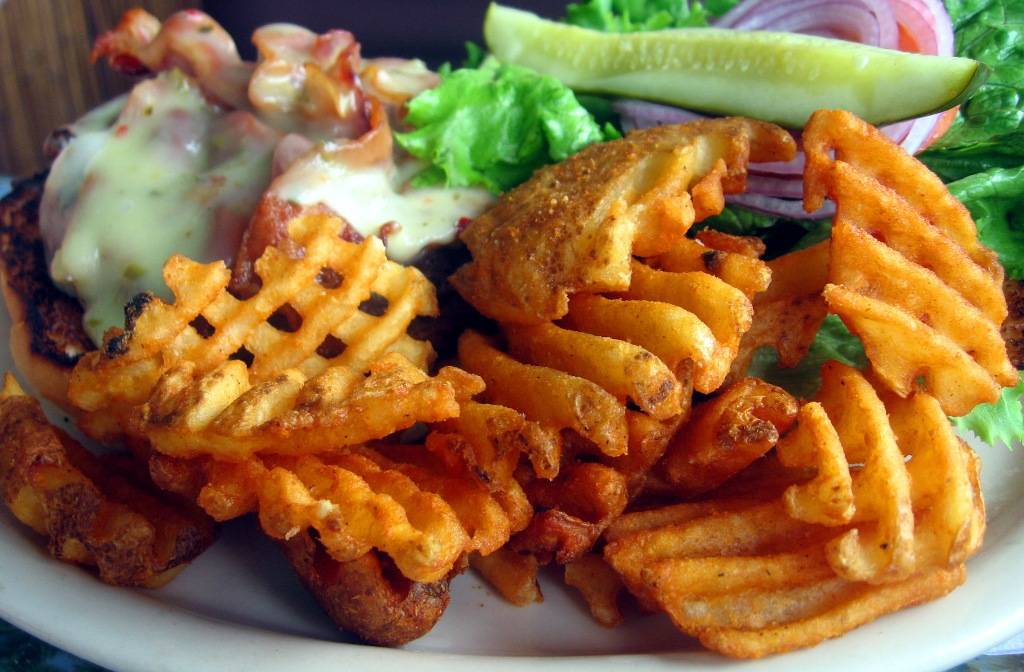 Old Dominion BrewHouse | restaurant | 6504 America Blvd #105, Hyattsville, MD 20782, USA | 3018871818 OR +1 301-887-1818