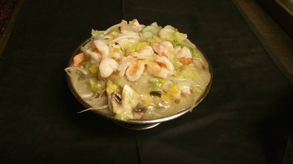 Chinese Pagoda | restaurant | 7200 W North Ave, Wauwatosa, WI 53213, USA | 4147748400 OR +1 414-774-8400