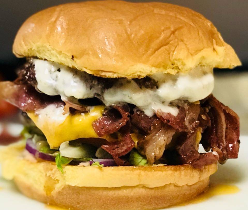 Shake N Buns | restaurant | 2517 White Ln, Bakersfield, CA 93304, USA | 6618351717 OR +1 661-835-1717