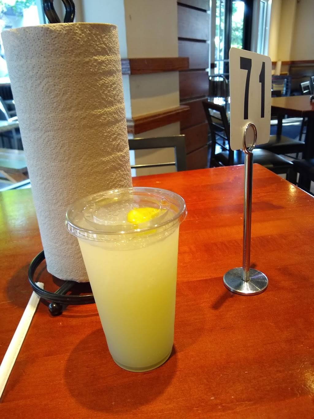 Village Burger Bar | restaurant | 3699 McKinney Ave, 325 West Village C, Dallas, TX 75204, USA | 2144439998 OR +1 214-443-9998