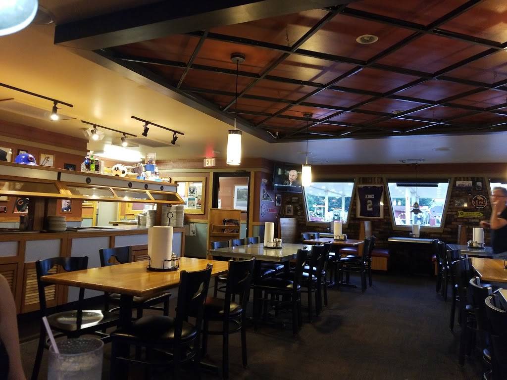 Pizza Hut | meal takeaway | 1555 E Main St, Galesburg, IL 61401, USA | 3093422061 OR +1 309-342-2061