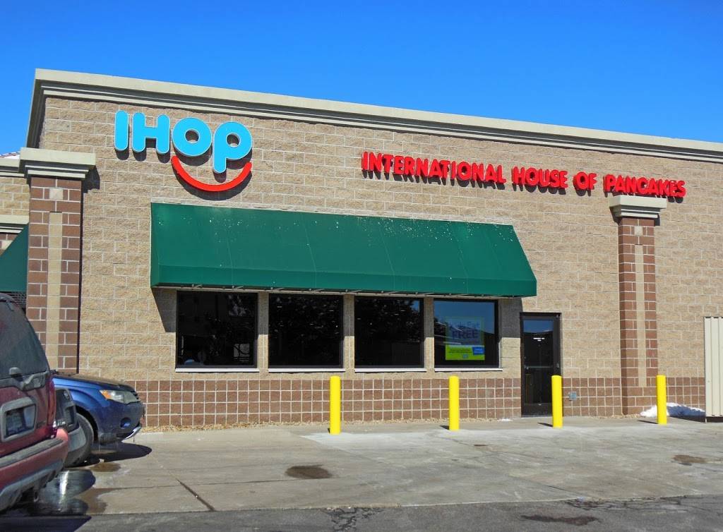 IHOP | restaurant | 9565 S University Blvd, Highlands Ranch, CO 80126, USA | 7203447383 OR +1 720-344-7383