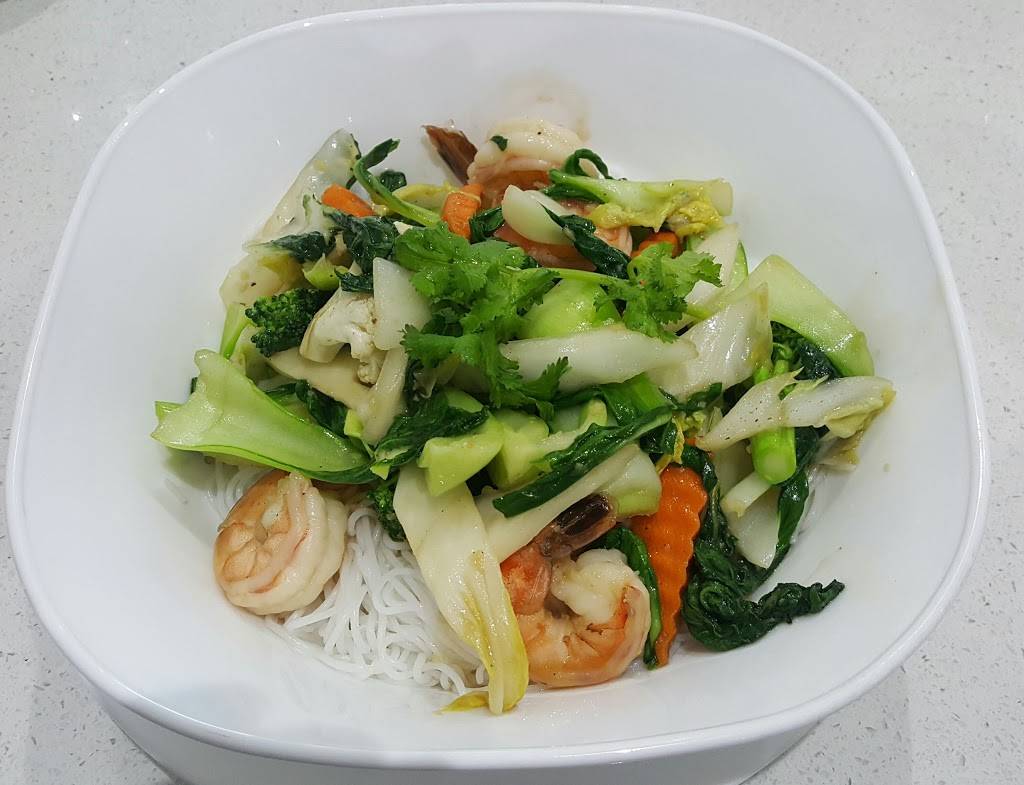 Pho Lang Van | restaurant | 958 St Clair Ave W, Toronto, ON M6E 1A1, Canada | 4166589989 OR +1 416-658-9989