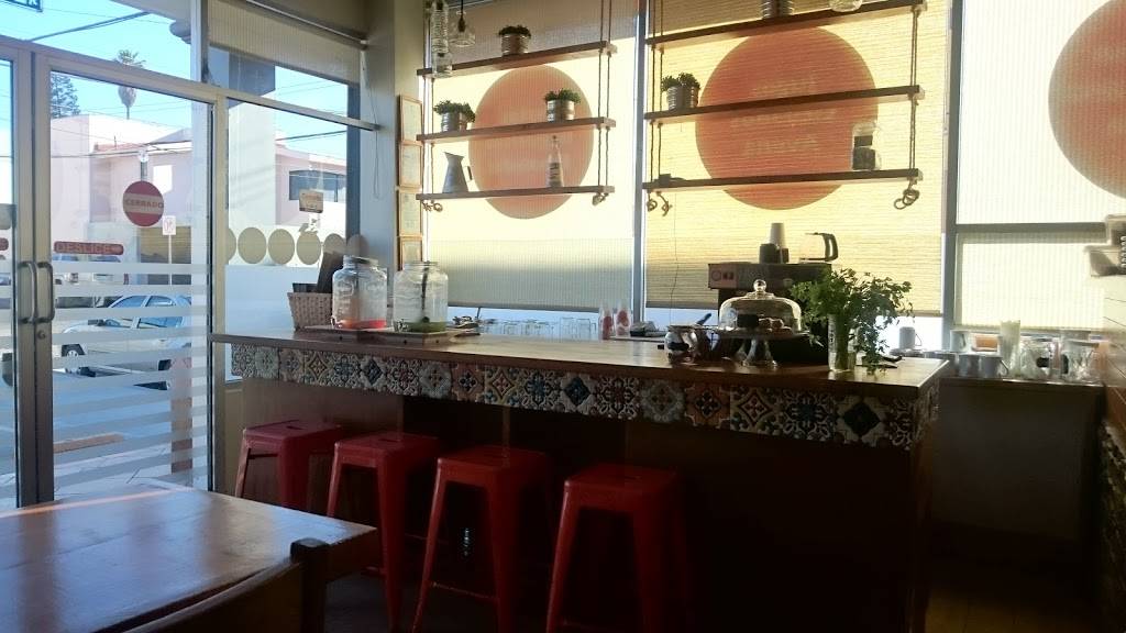 Simple | restaurant | Calle Central #12730 Local 1, Hipodromo Dos, 22195 Tijuana, B.C., Mexico | 016646080004 OR +52 664 608 0004