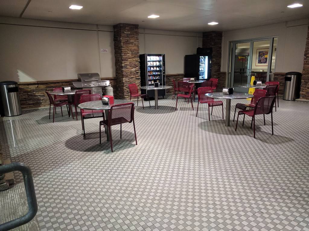 In-N-Out Burger Corporate Office + Distribution Center | restaurant | 18240 Harlan Rd, Lathrop, CA 95330, USA | 2098586800 OR +1 209-858-6800