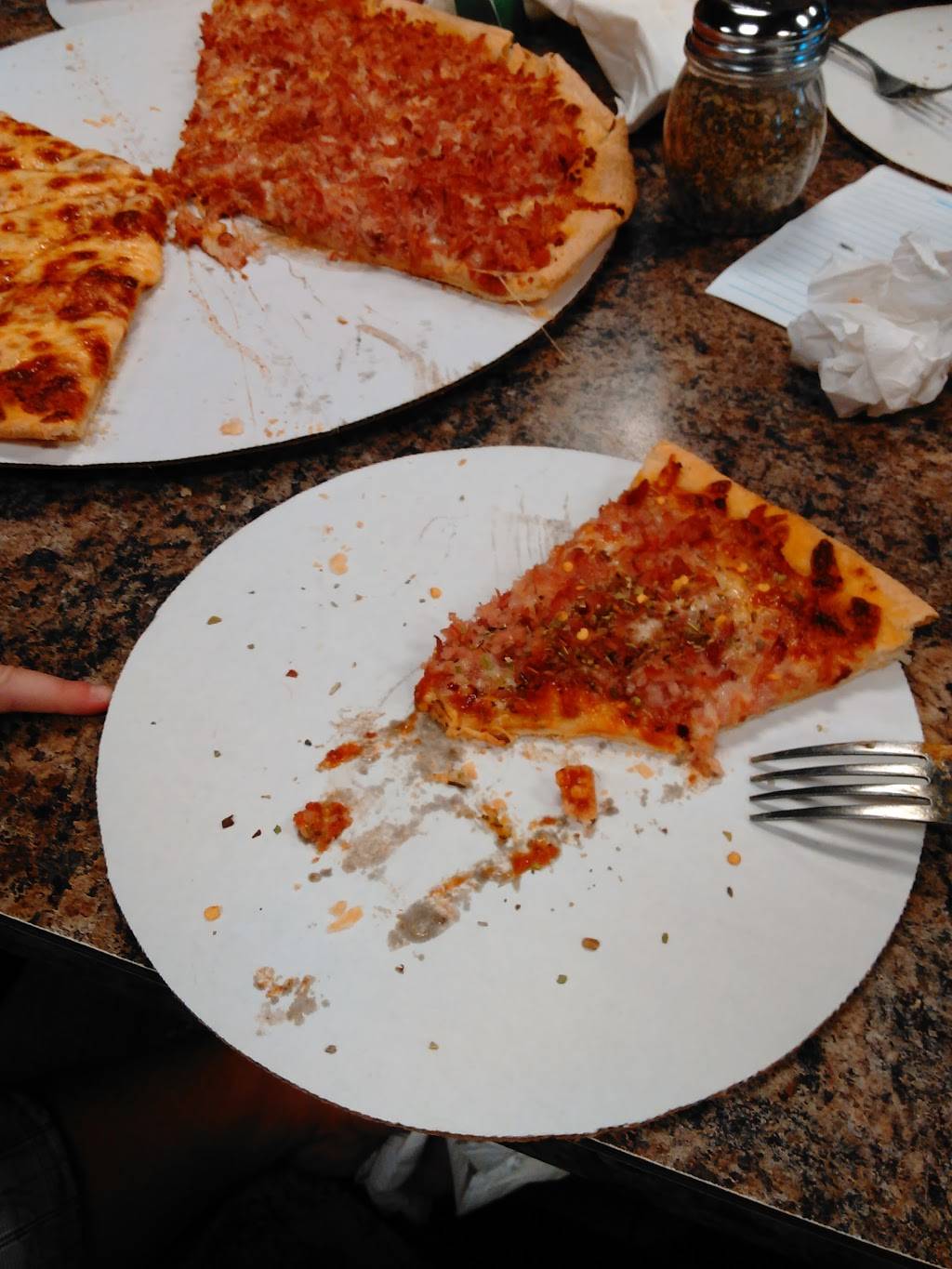 Jos Famous Pizza | restaurant | 1438 S Green Ave, Purcell, OK 73080, USA | 4055272379 OR +1 405-527-2379