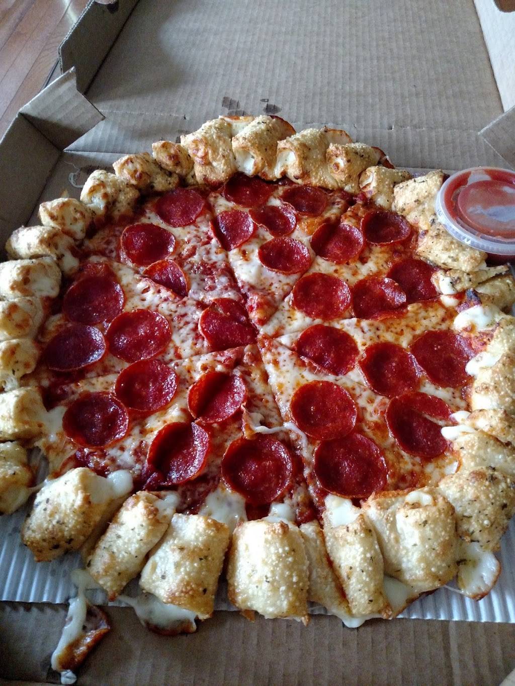 Pizza Hut | meal takeaway | 1991 Wentzville Pkwy, Wentzville, MO 63385, USA | 6363277960 OR +1 636-327-7960