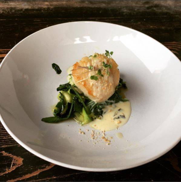 The Confident Rabbit | restaurant | 309 William St, Fredericksburg, VA 22401, USA | 5403719999 OR +1 540-371-9999