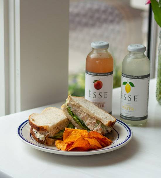 The Market at Meadowbrook | restaurant | 4901 Meadowbrook Pkwy, Prairie Village, KS 66207, USA | 9133298000 OR +1 913-329-8000