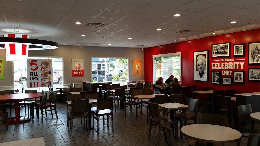 KFC | restaurant | 3230 Gateway St, Springfield, OR 97477, USA | 5417474091 OR +1 541-747-4091