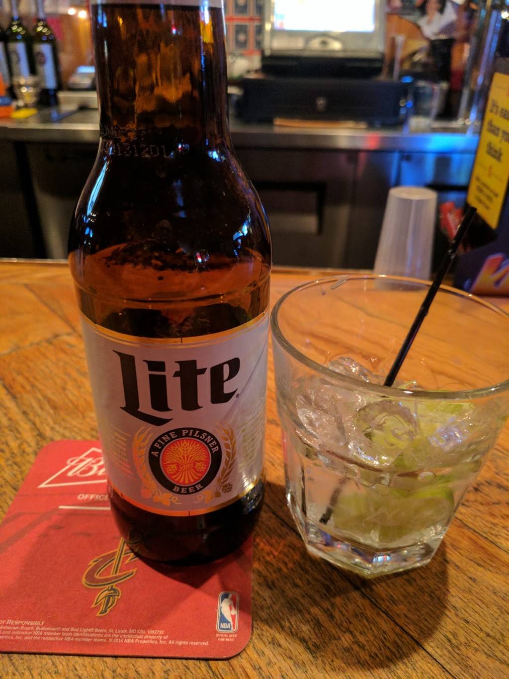 Willowick Restaurant & Lounge | restaurant | 30609 Euclid Ave, Wickliffe, OH 44092, USA | 4409449904 OR +1 440-944-9904