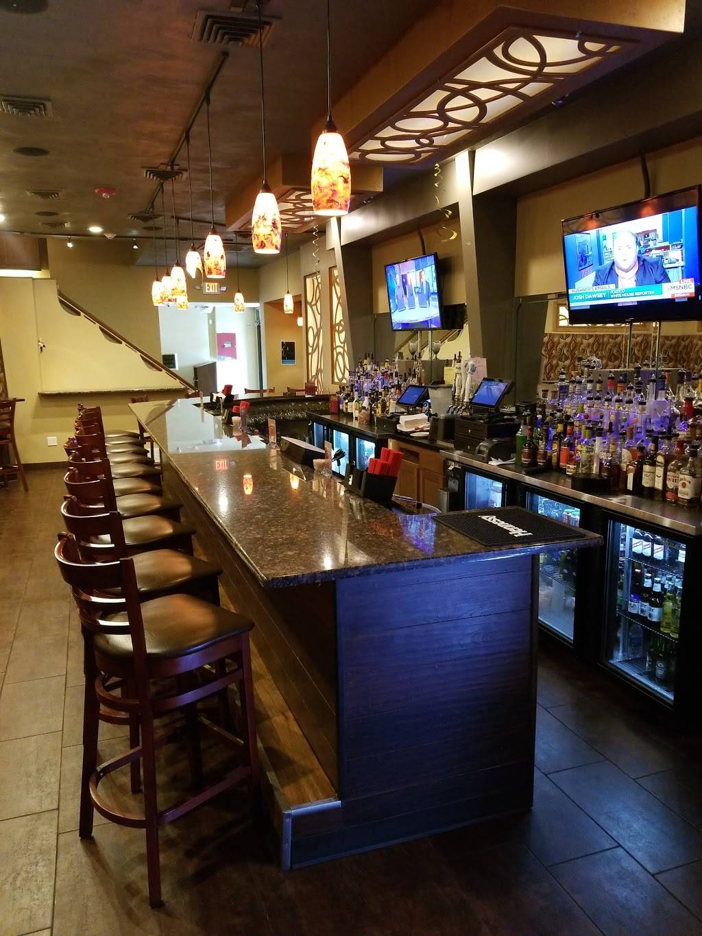 Demis Restaurant & Bar | restaurant | 24201 W Seven Mile Rd, Detroit, MI 48219, USA | 3137667802 OR +1 313-766-7802