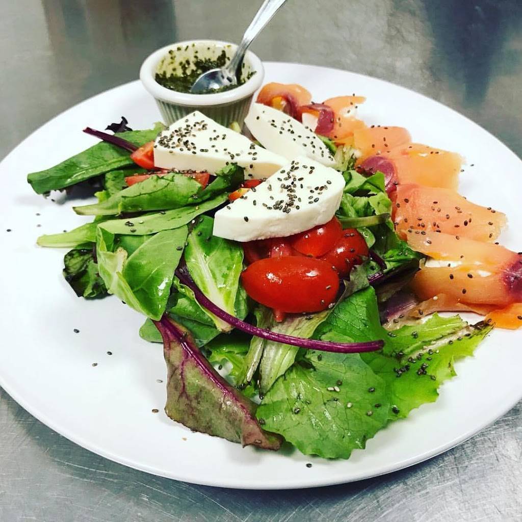 Sofá Café | cafe | 181 Concord St, Framingham, MA 01702, USA | 8572502381 OR +1 857-250-2381