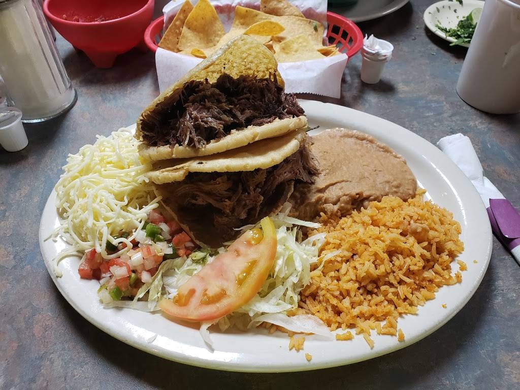 Taqueria El Tapatio | restaurant | 220 S Seguin Ave, New Braunfels, TX 78130, USA | 8306088036 OR +1 830-608-8036