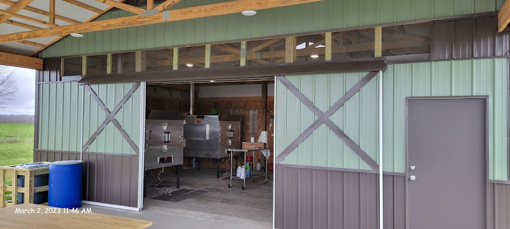 Amish Country Smokehouse | restaurant | 49 Bud Taylor Rd, Ethridge, TN 38456, USA | 9318292909 OR +1 931-829-2909