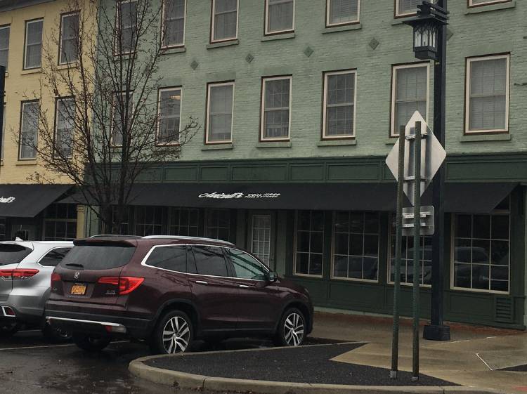 Avicollis Coal Fire | restaurant | 104 Limestone Plaza, Fayetteville, NY 13066, USA | 3156375800 OR +1 315-637-5800