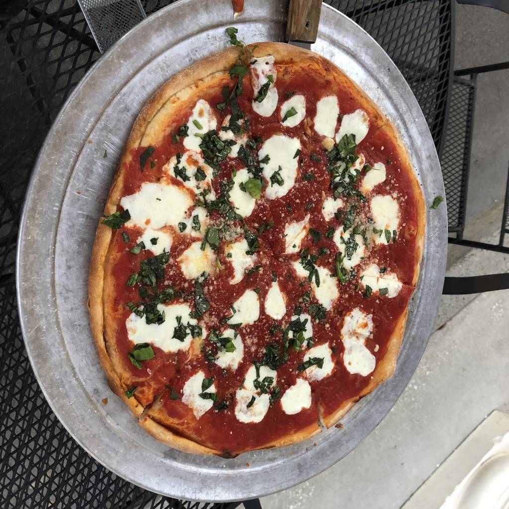 3 Sisters Pizzeria | restaurant | 5 Market, Beaufort, SC 29906, USA | 8436446400 OR +1 843-644-6400