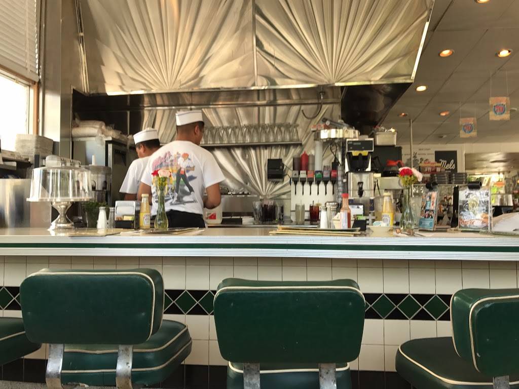Mels Drive-In | restaurant | 14846 Ventura Blvd, Sherman Oaks, CA 91403, USA | 8189900648 OR +1 818-990-0648