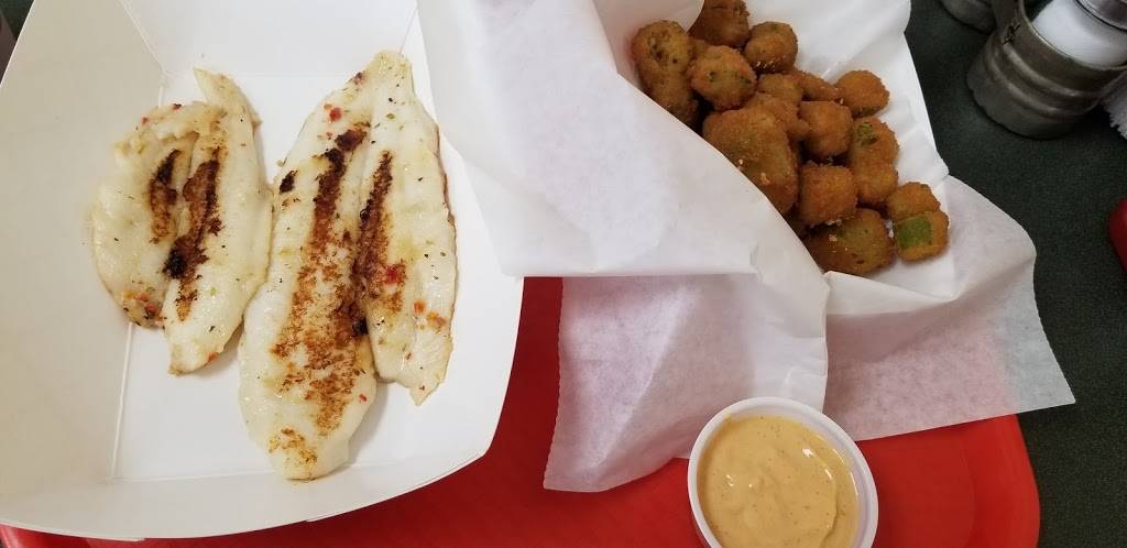 Da Chicken Shak & More | restaurant | 2428 W 13th St N, Wichita, KS 67203, USA | 3165539631 OR +1 316-553-9631