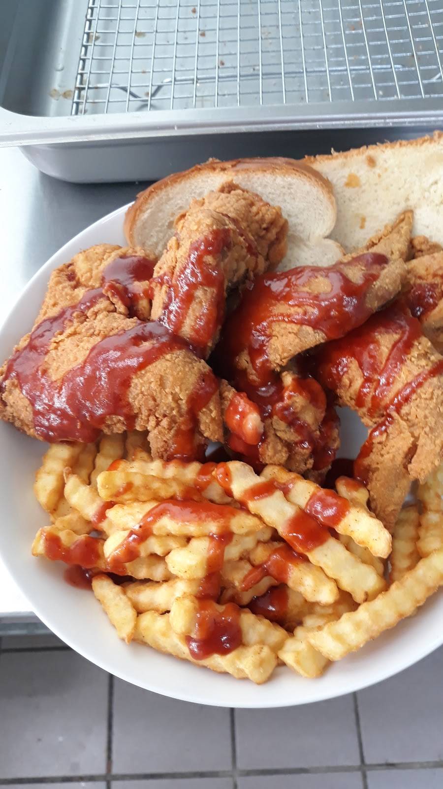 Wills Wings of Chicago | restaurant | 1380 Lawrenceville-Suwanee Rd, Lawrenceville, GA 30043, USA | 6783777100 OR +1 678-377-7100