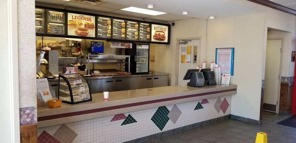 Arbys | restaurant | 2670 Creekside Dr, Twinsburg, OH 44087, USA | 3304871599 OR +1 330-487-1599