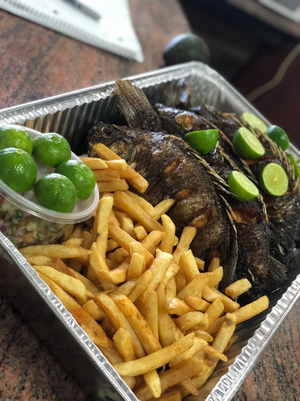 Pescaderia Mi Lindo Guaymas | restaurant | 3037 W Van Buren St, Phoenix, AZ 85009, USA | 6022780296 OR +1 602-278-0296