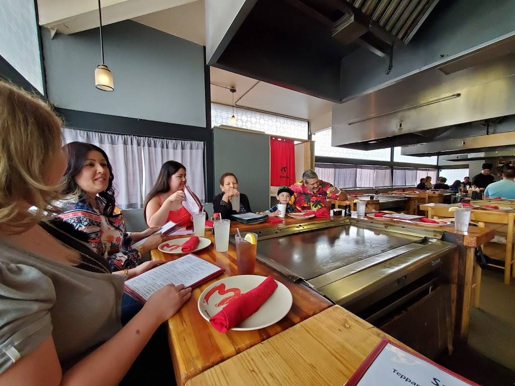 Sakura Teppan Steak & Sushi | restaurant | 6534 E Tanque Verde Rd, Tucson, AZ 85715, USA | 5202987777 OR +1 520-298-7777