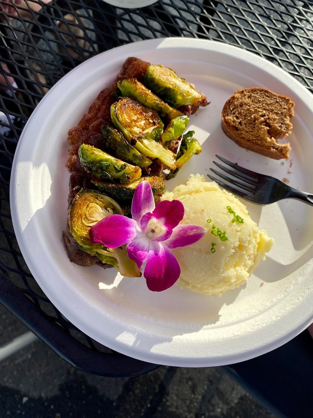 DelToro Steak Truck | restaurant | 3530 SW Multnomah Blvd, Portland, OR 97219, USA | 5032676533 OR +1 503-267-6533