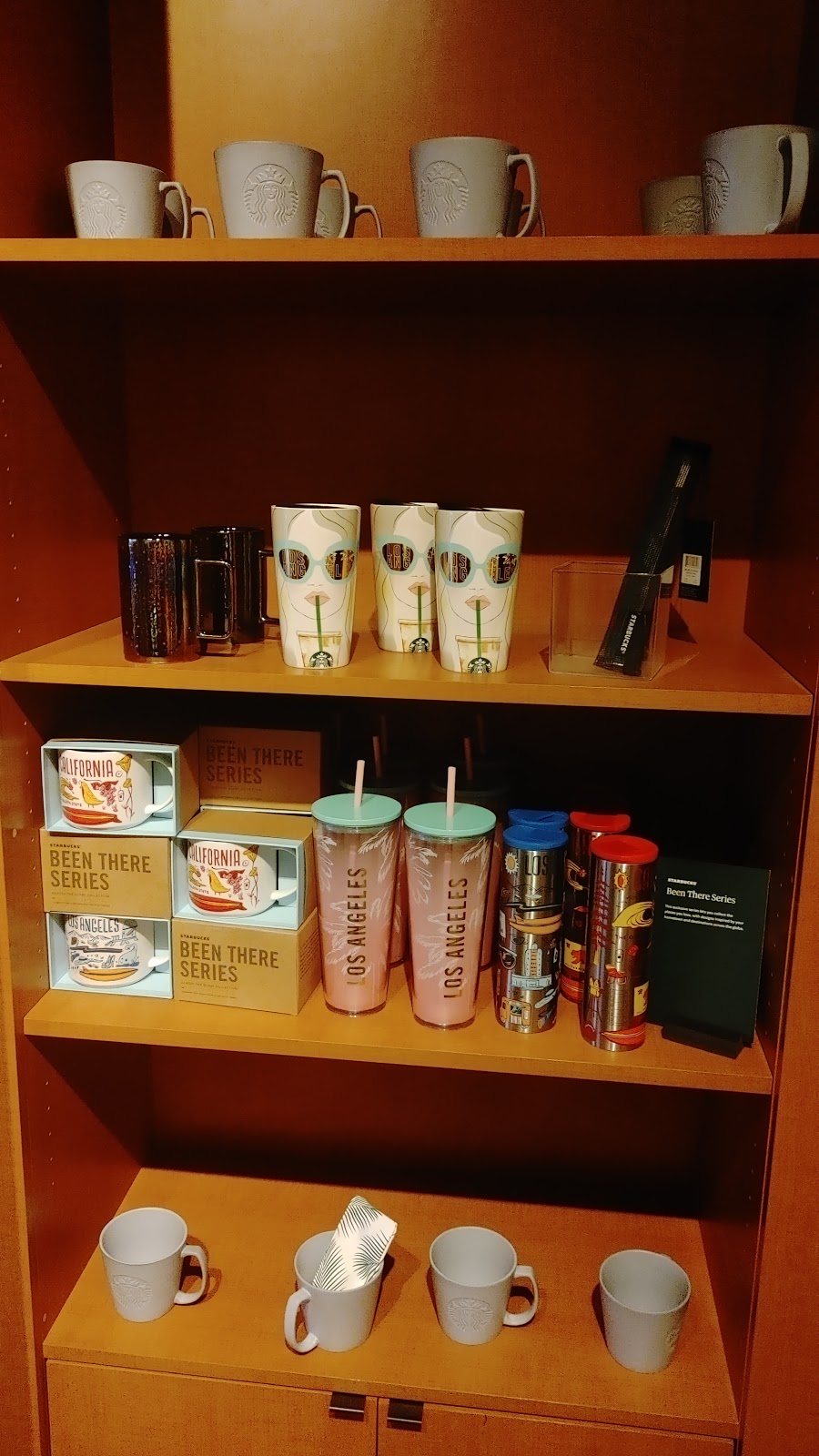 Starbucks | cafe | 18523 Brookhurst St, Fountain Valley, CA 92708, USA | 7143785931 OR +1 714-378-5931