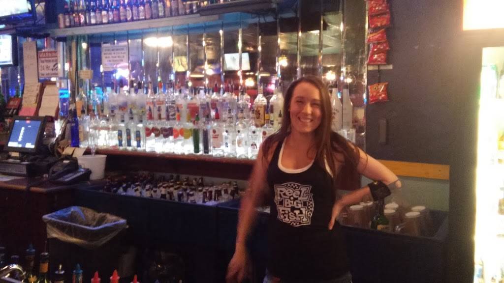 Sneakys Sports Bar & Grill | restaurant | 7500 Ulmerton Rd # 31, Largo, FL 33771, USA | 7275369000 OR +1 727-536-9000