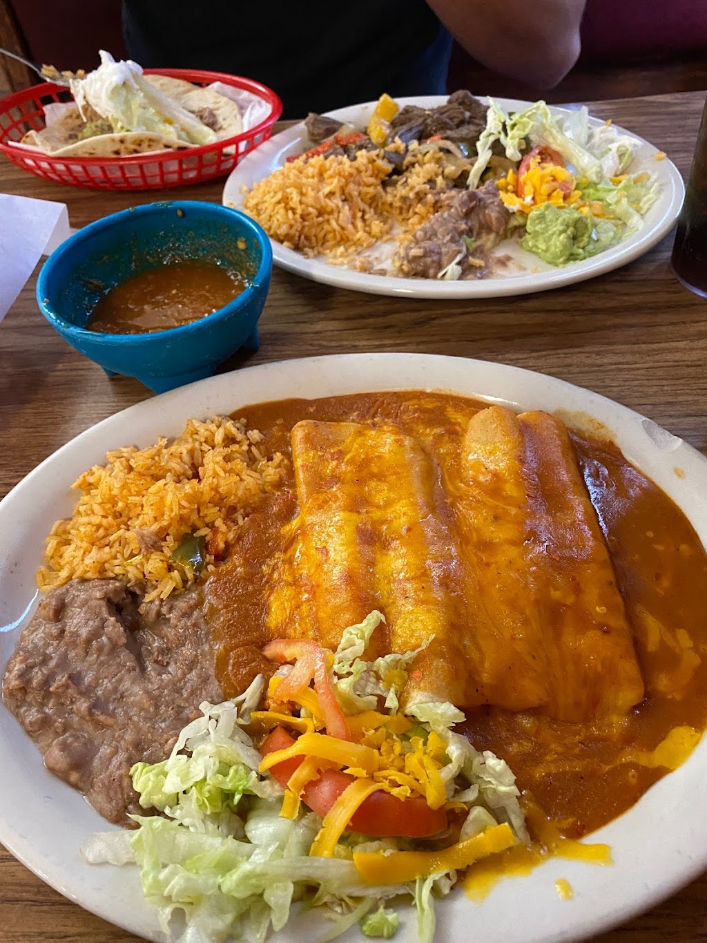 El Patio Del Rio | restaurant | 1206 E Gibbs St, Del Rio, TX 78840, USA | 8307748080 OR +1 830-774-8080