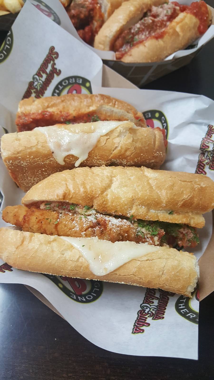 Gaglione Bros Famous Steaks & Subs | meal takeaway | 3944 W Point Loma Blvd F, San Diego, CA 92110, USA | 6197580646 OR +1 619-758-0646