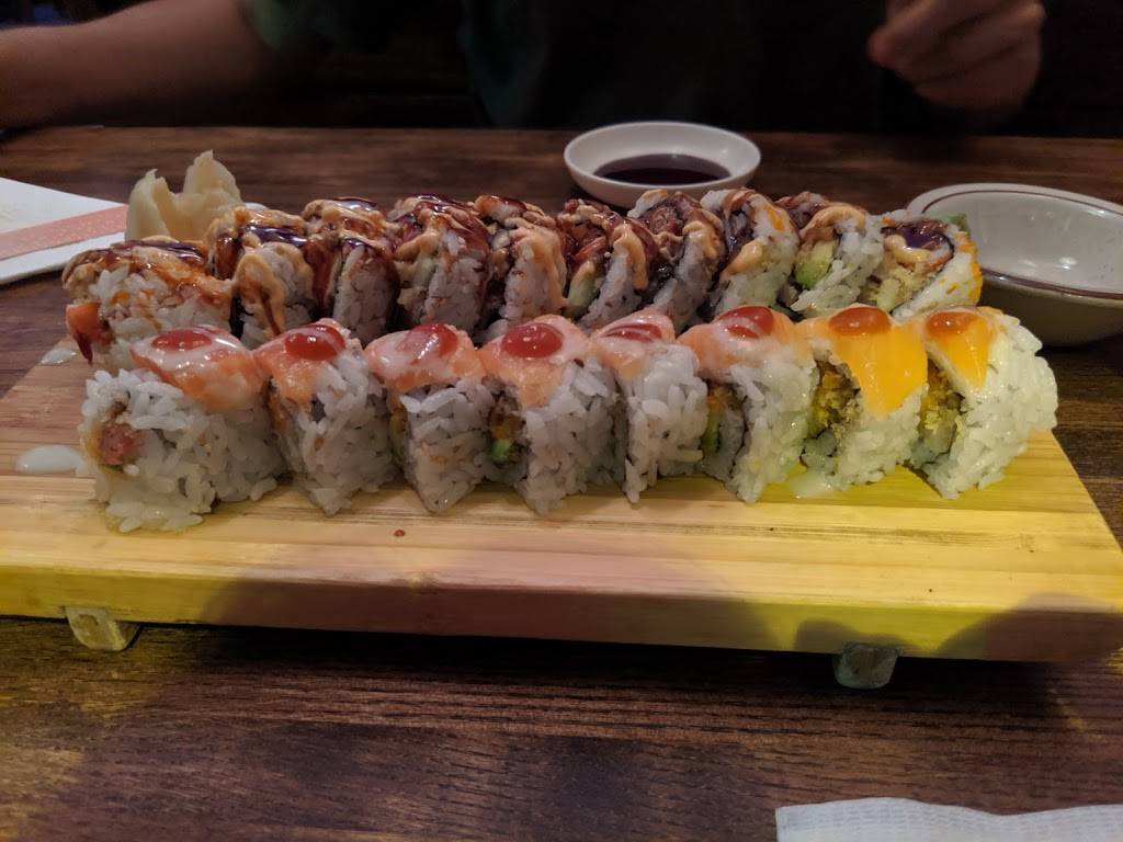 Momotaro Sushi | restaurant | 2803 W Cary St, Richmond, VA 23221, USA | 8043550060 OR +1 804-355-0060