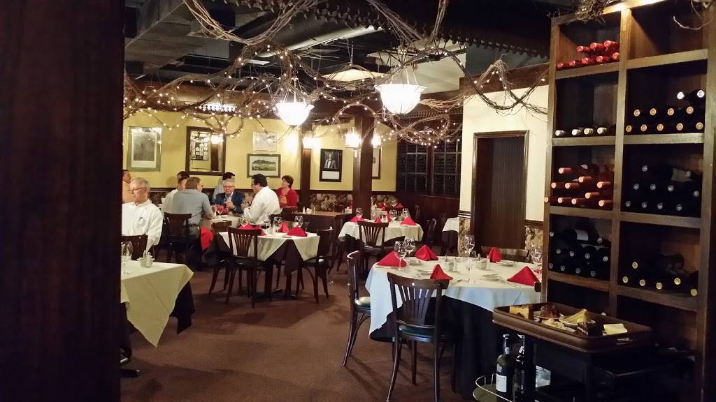 Lynns Steakhouse | restaurant | 955 Dairy Ashford Rd, Houston, TX 77079, USA | 2818700807 OR +1 281-870-0807