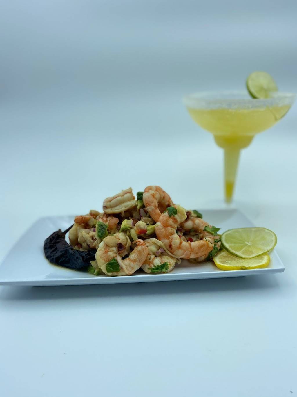 Lemon seafood | restaurant | 2900 Manatee Island Dr, Orlando, FL 32824, USA | 4076403748 OR +1 407-640-3748