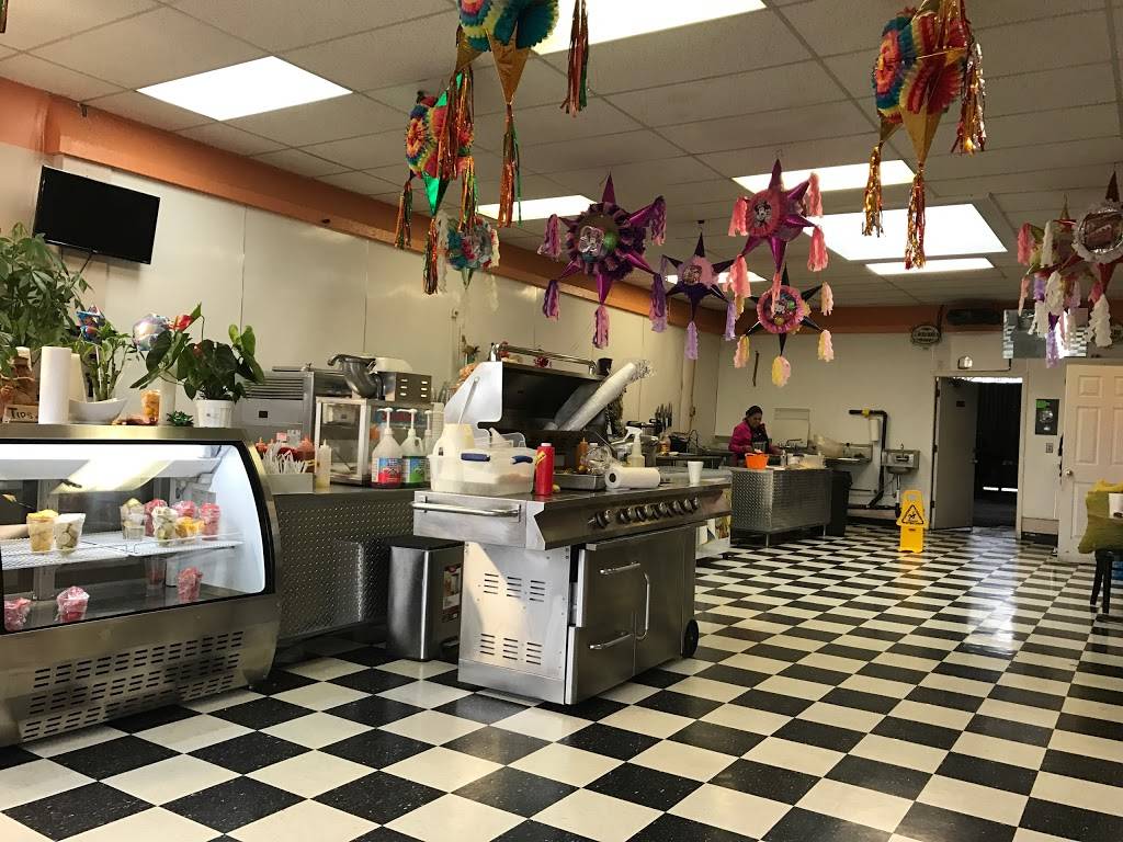 El Mercadito | restaurant | 247 N Front St, Woodburn, OR 97071, USA | 5039848634 OR +1 503-984-8634