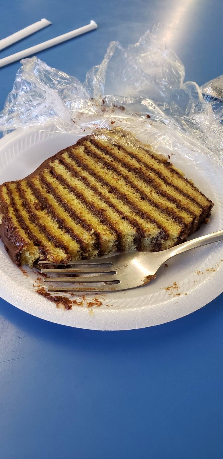 Veras Diner | restaurant | 8168 Main St, Vanceboro, NC 28586, USA | 2522441464 OR +1 252-244-1464