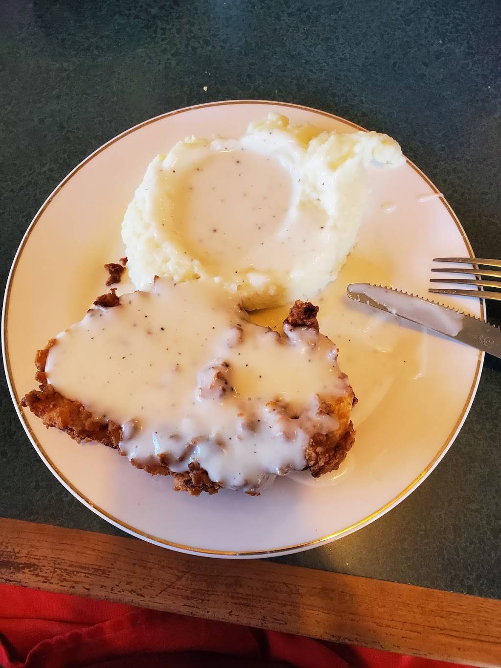 Dee Leons | restaurant | 417 Rusk Ave, Wells, TX 75976, USA | 9368675525 OR +1 936-867-5525