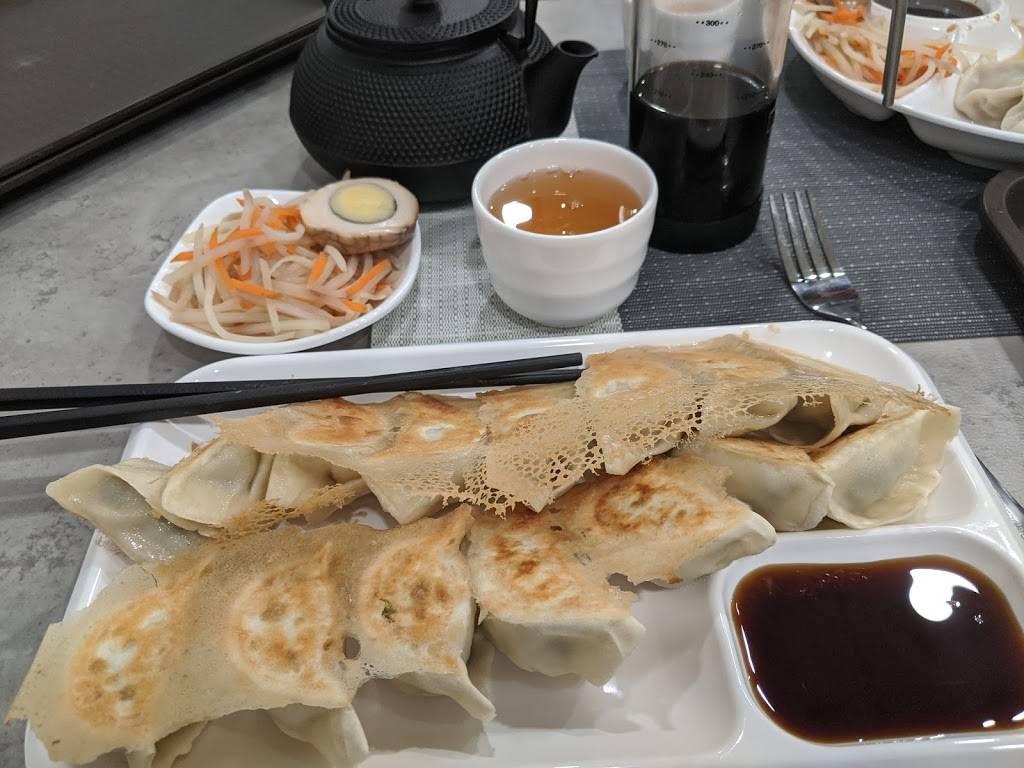 Dangelas Dumplings | restaurant | 133 N Milwaukee Ave, Libertyville, IL 60048, USA | 8475493248 OR +1 847-549-3248