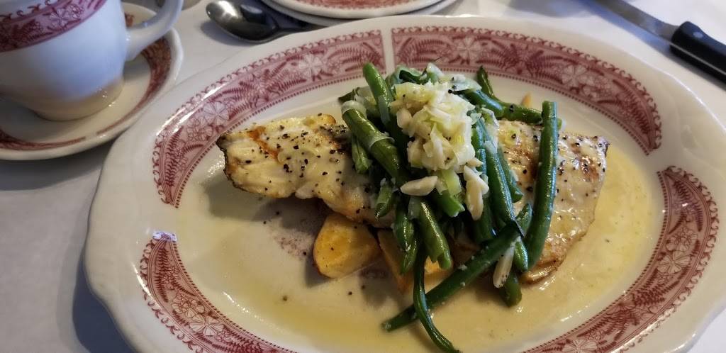 Southern Bistro | restaurant | 4920 Roswell Rd, Atlanta, GA 30342, USA | 4047058444 OR +1 404-705-8444