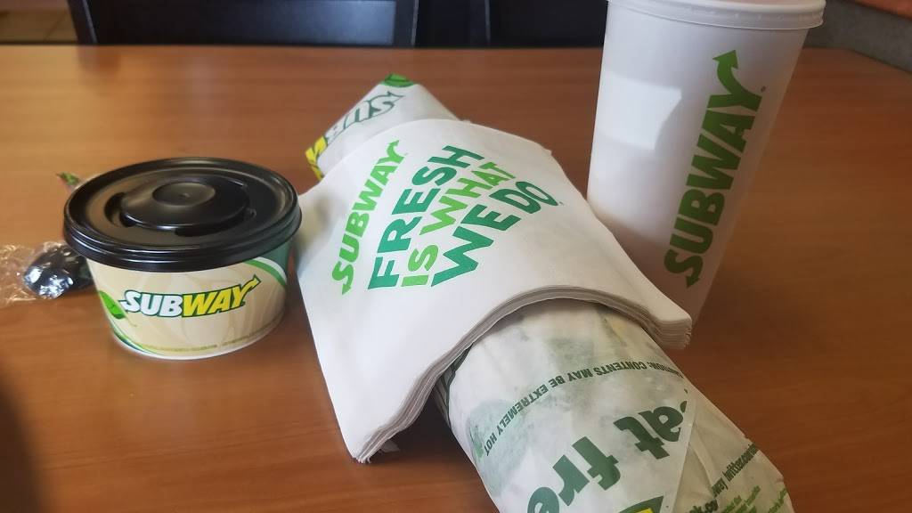 Subway Restaurants | restaurant | 1034 W El Norte Pkwy, Suite 1034, El Norte Parkway Plaza, Escondido, CA 92026, USA | 7607399055 OR +1 760-739-9055