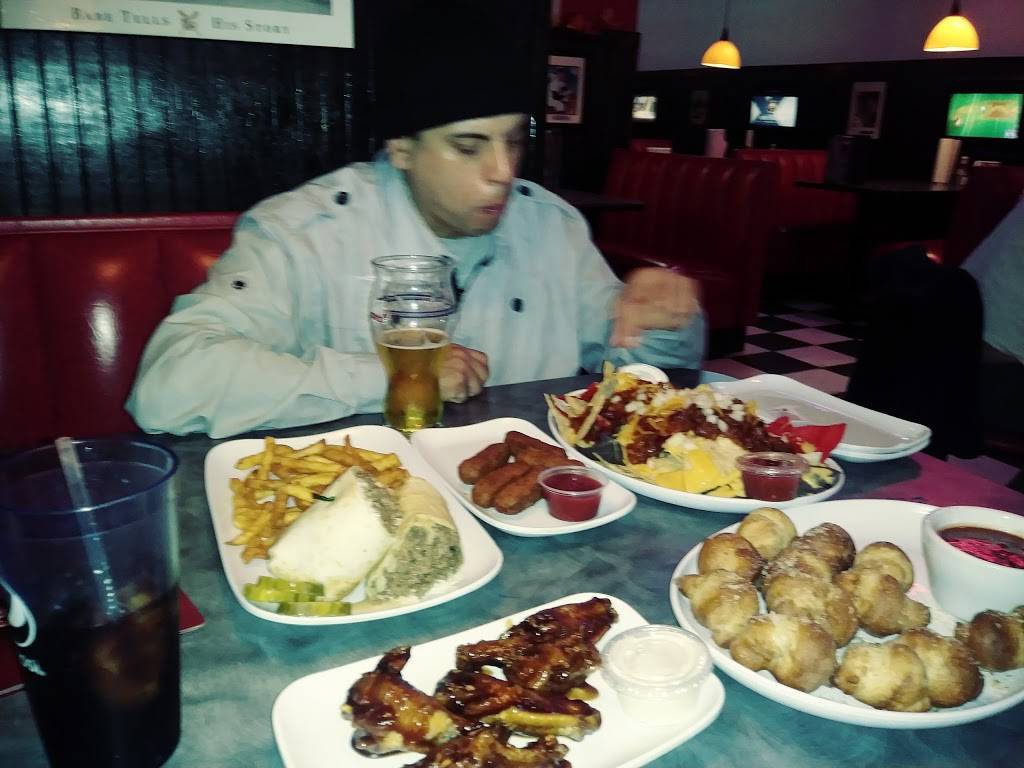 Big Woodys Sports Grill | restaurant | 2625 Easton Ave, Bethlehem, PA 18017, USA | 6106255555 OR +1 610-625-5555