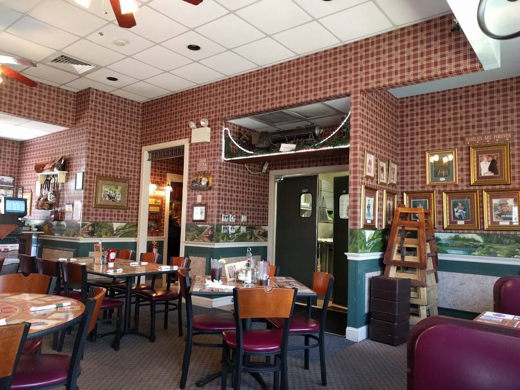 Moccias Train Stop | restaurant | 1004 Gravel Pike, Schwenksville, PA 19473, USA | 6102879866 OR +1 610-287-9866