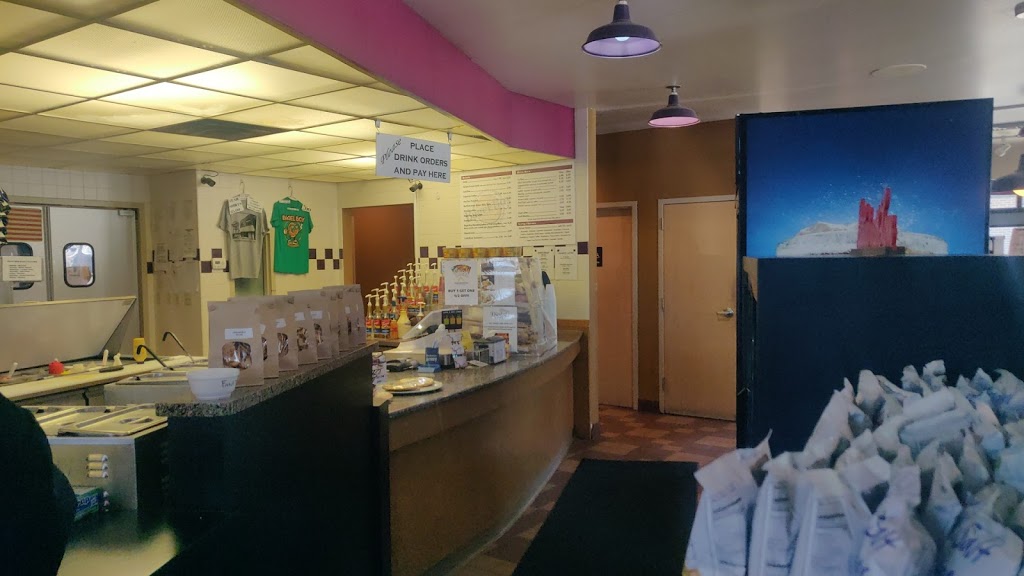 Bagel Boy | restaurant | 3200 E 26th St, Sioux Falls, SD 57103, USA | 6053368366 OR +1 605-336-8366